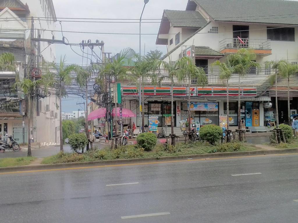 The Bed Hotel Pattaya Ngoại thất bức ảnh